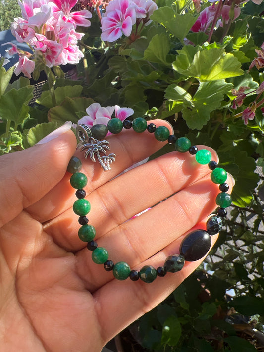 🌿 L’OASIS D’ASET

Talisman initiatique de protection, d’ancrage et de paix intérieure